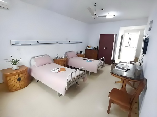 转深户手续_要出道了吗？！霍汶希女儿hanni杂志封面首秀 纽约中央公园可以看到